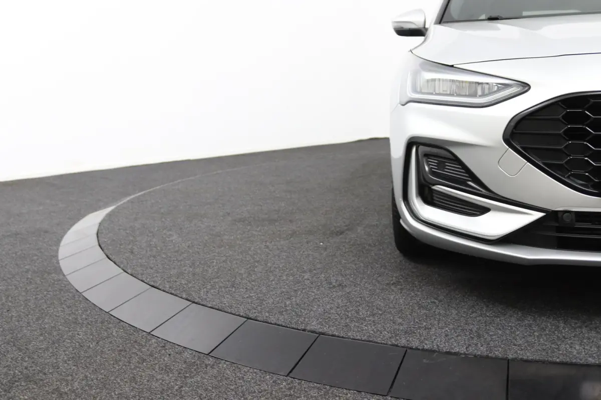 1.0 EcoBoost Hybrid ST Line*ECC*CAM*LED*CRUISE*NAV