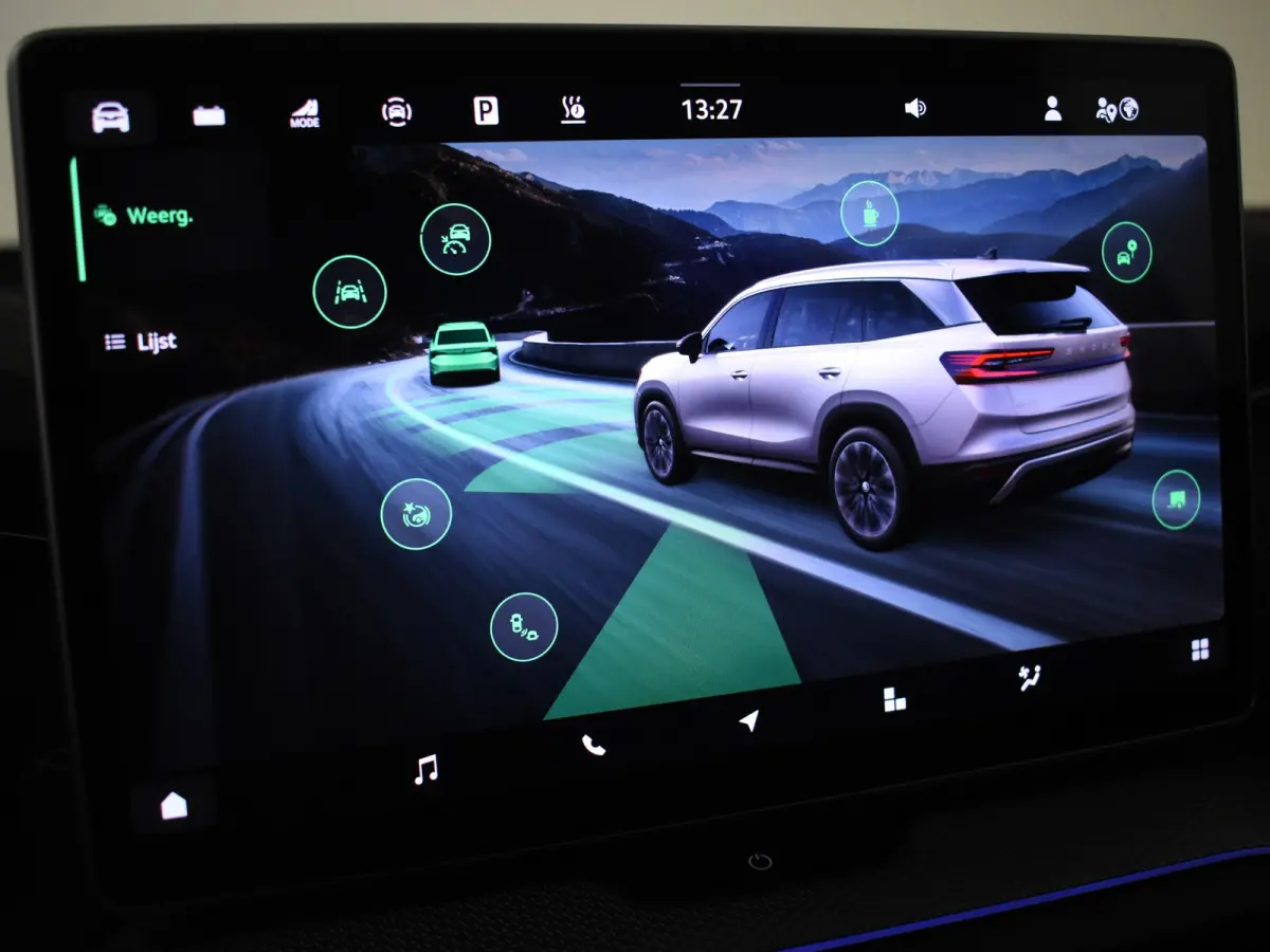 Sportline Business | Achteruitrijcamera | Crew Protect Assist | Cruise control met speedlimiter