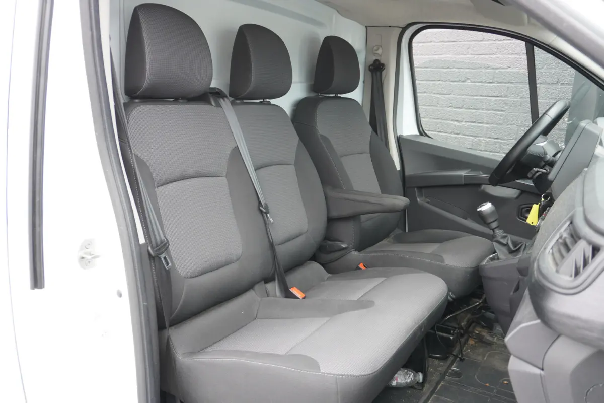 2.0 dCi 130PK EURO 6 - Airco - Navi - Cruise - €16.900,- Excl.