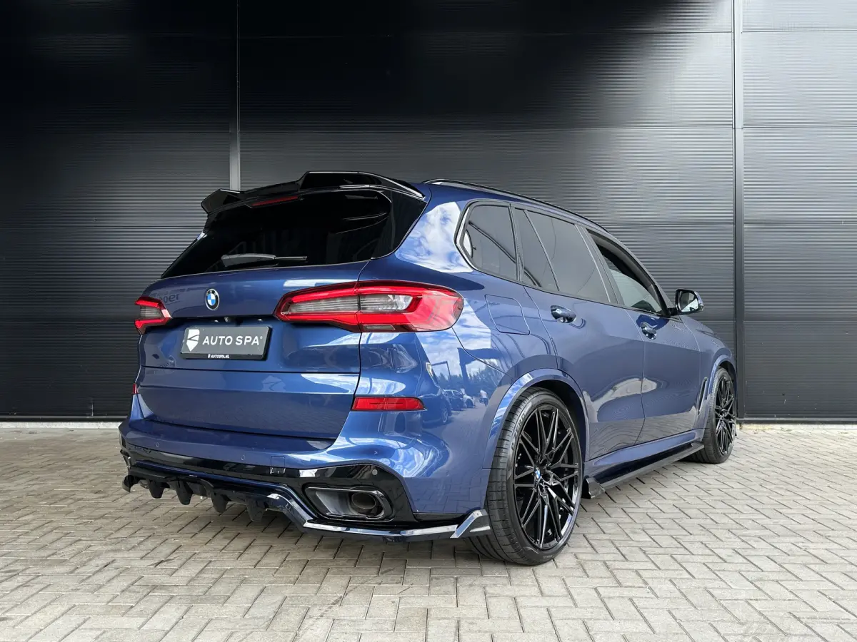 45e | M-Sport | Sky lounge | Stoel Koel | Massage | HUD | 4 Wheel Steer | HUD |