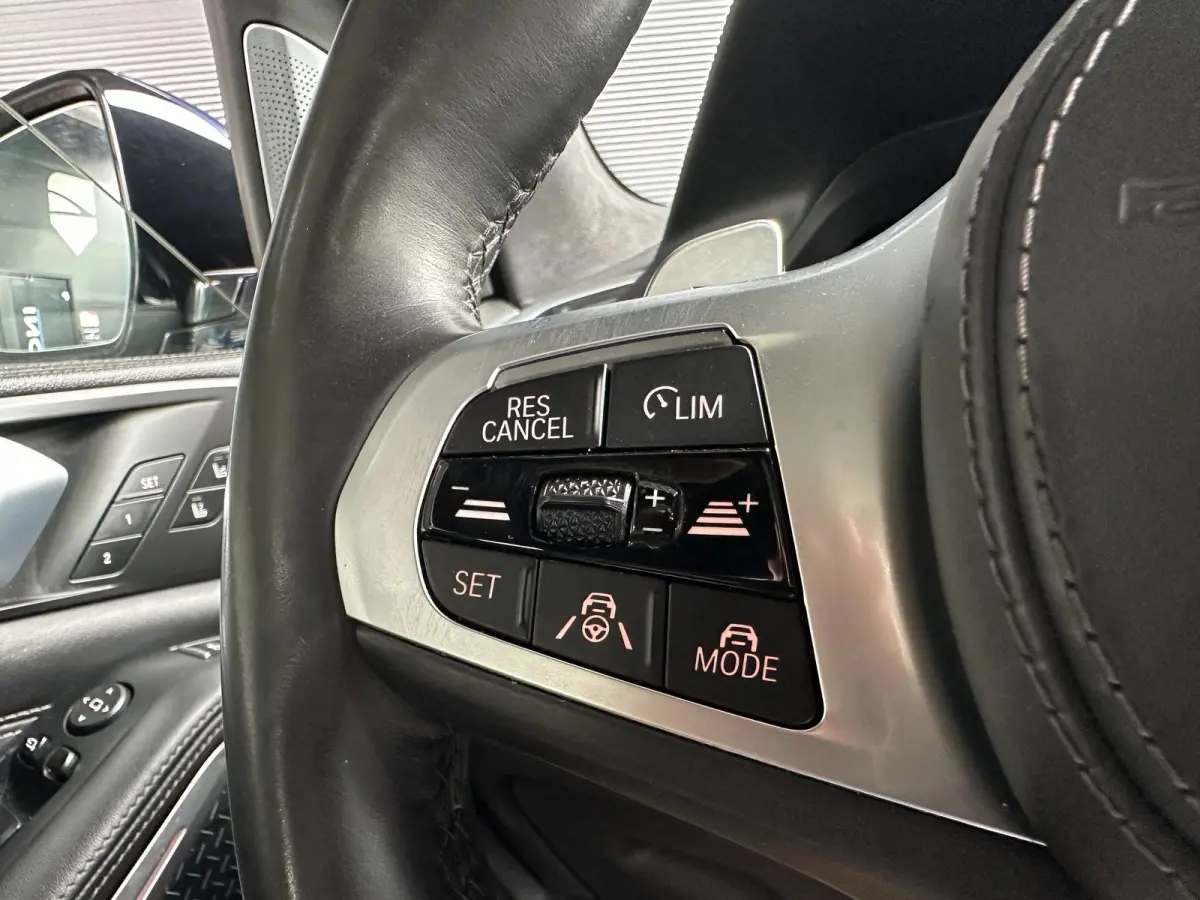 45e | M-Sport | Sky lounge | Stoel Koel | Massage | HUD | 4 Wheel Steer | HUD |