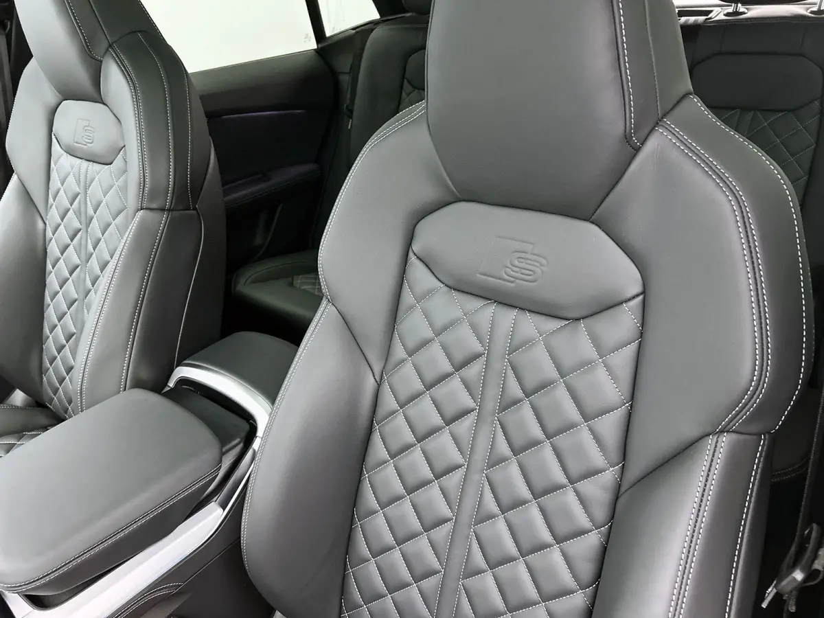 55 TFSI e quattro Pro Line S | Glazen panoramadak | Bang & Olufsen Premium 3D | Comfortsleutel | Trekhaak | Optiekpakket Zwart Plus | leder Bekleding met S-logo |  Lichtpakket plus | Glas Do