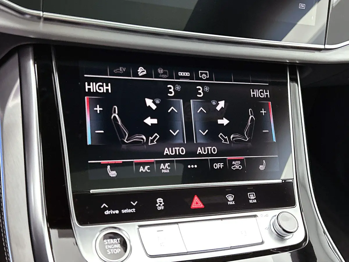 55 TFSI e quattro Pro Line S | Glazen panoramadak | Bang & Olufsen Premium 3D | Comfortsleutel | Trekhaak | Optiekpakket Zwart Plus | leder Bekleding met S-logo |  Lichtpakket plus | Glas Do