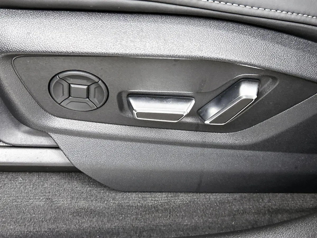55 TFSI e quattro Pro Line S | Glazen panoramadak | Bang & Olufsen Premium 3D | Comfortsleutel | Trekhaak | Optiekpakket Zwart Plus | leder Bekleding met S-logo |  Lichtpakket plus | Glas Do