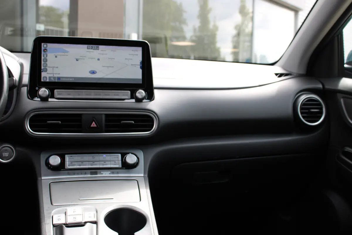 EV Fashion 64 kWh | Achteruitrijcamera | Airco (automatisch) | Apple Carplay/Android Auto|telefoonintegratie premium