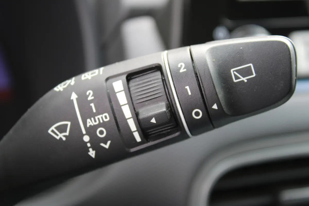 EV Fashion 64 kWh | Achteruitrijcamera | Airco (automatisch) | Apple Carplay/Android Auto|telefoonintegratie premium