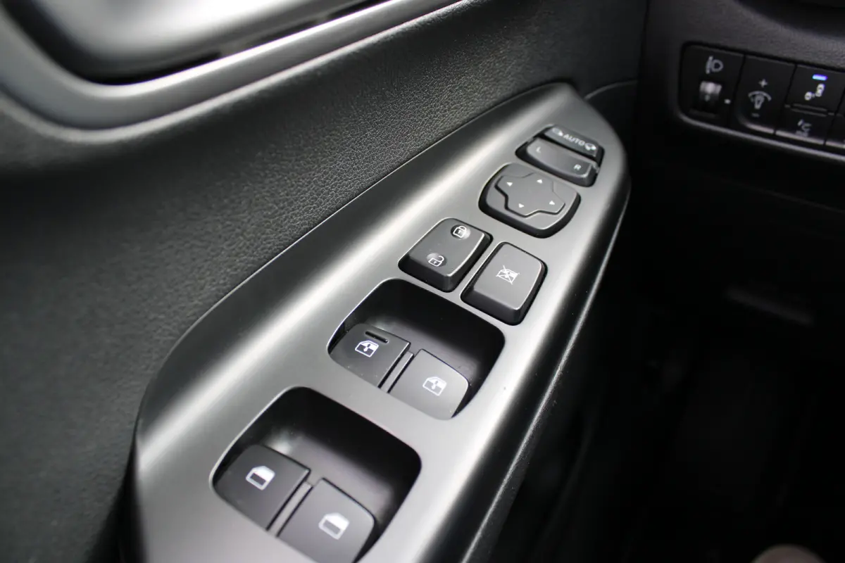 EV Fashion 64 kWh | Achteruitrijcamera | Airco (automatisch) | Apple Carplay/Android Auto|telefoonintegratie premium