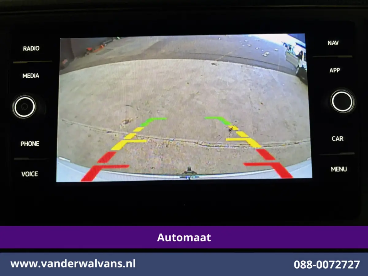 2.0 TDI 141pk Automaat L3H3 L2H2 Euro6 Airco | Camera | Apple Carplay | 3000kg Trekhaak | Cruisecontrol Sidebars, Bijrijdersbank