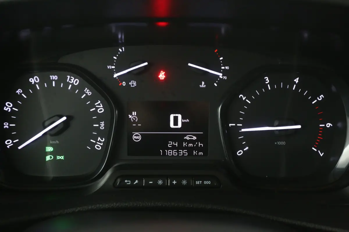 1.5 MultiJet L2H1 | Marge | Airco | Cruise | Camera | Carplay | 3 Zits | Navi | Parkeersens.