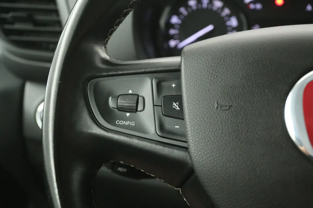 1.5 MultiJet L2H1 | Marge | Airco | Cruise | Camera | Carplay | 3 Zits | Navi | Parkeersens.