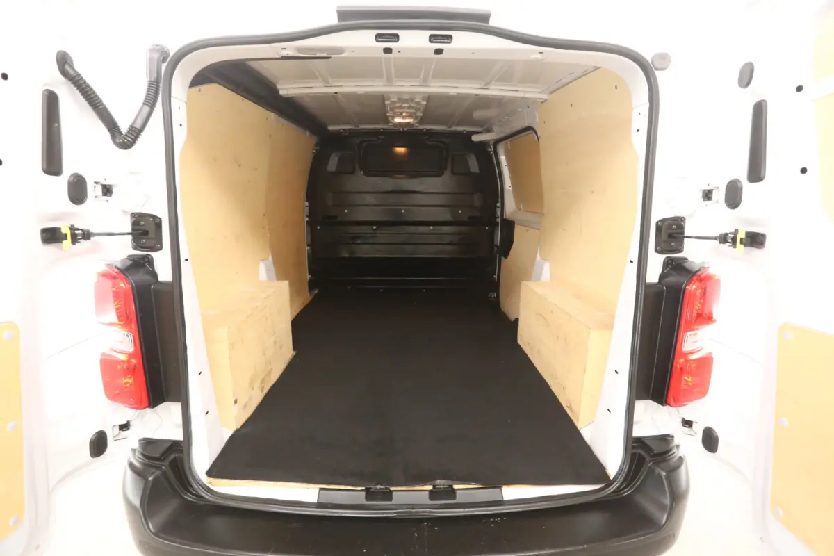1.5 MultiJet L2H1 | Marge | Airco | Cruise | Camera | Carplay | 3 Zits | Navi | Parkeersens.