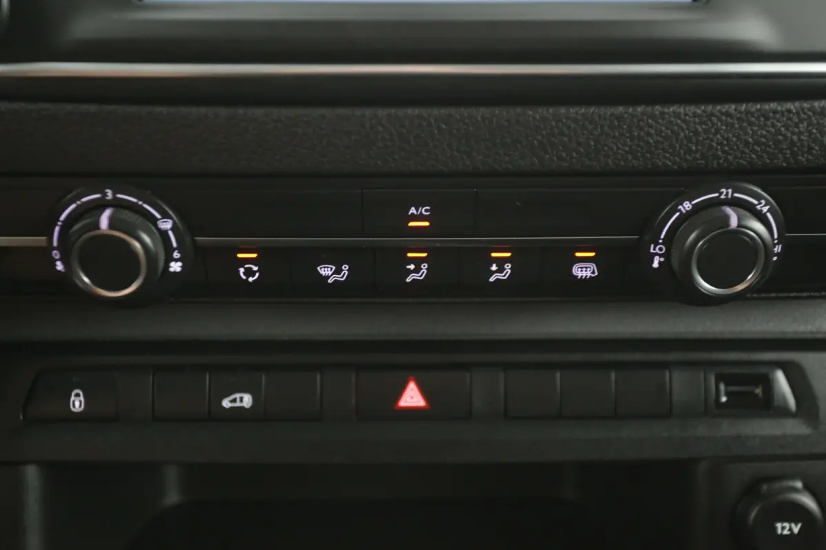 1.5 MultiJet L2H1 | Marge | Airco | Cruise | Camera | Carplay | 3 Zits | Navi | Parkeersens.