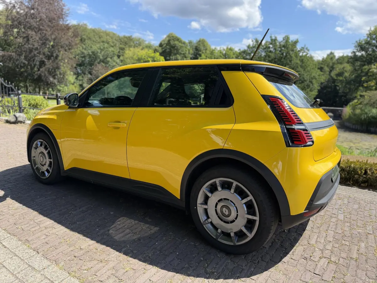urban range evolution 40 kWh | 1.300 KM | LED | CArPlay | BTW |