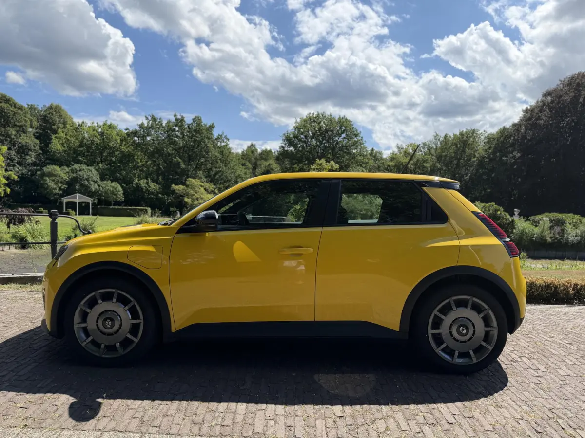 urban range evolution 40 kWh | 1.300 KM | LED | CArPlay | BTW |