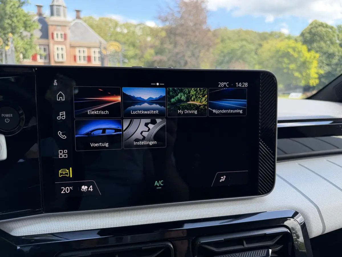 urban range evolution 40 kWh | 1.300 KM | LED | CArPlay | BTW |