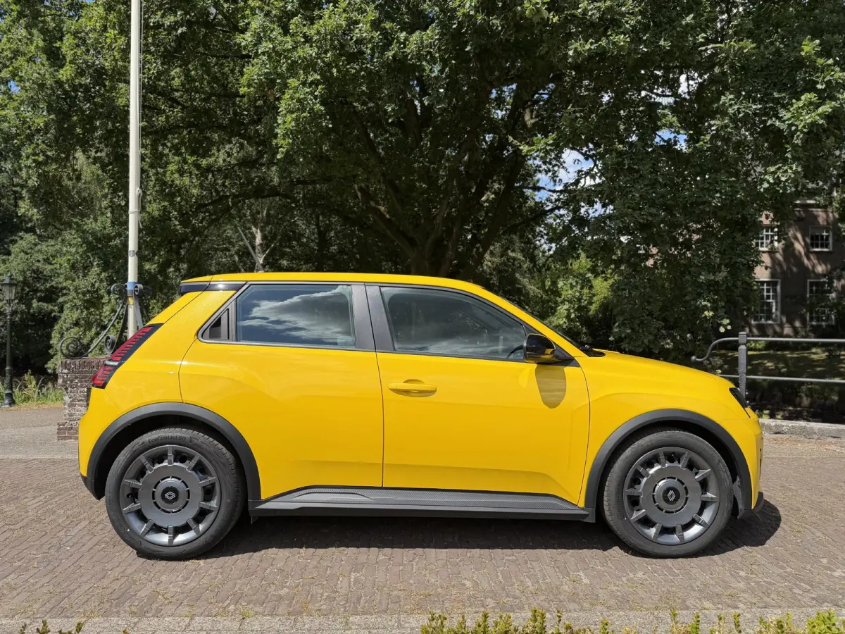 urban range evolution 40 kWh | 1.300 KM | LED | CArPlay | BTW |