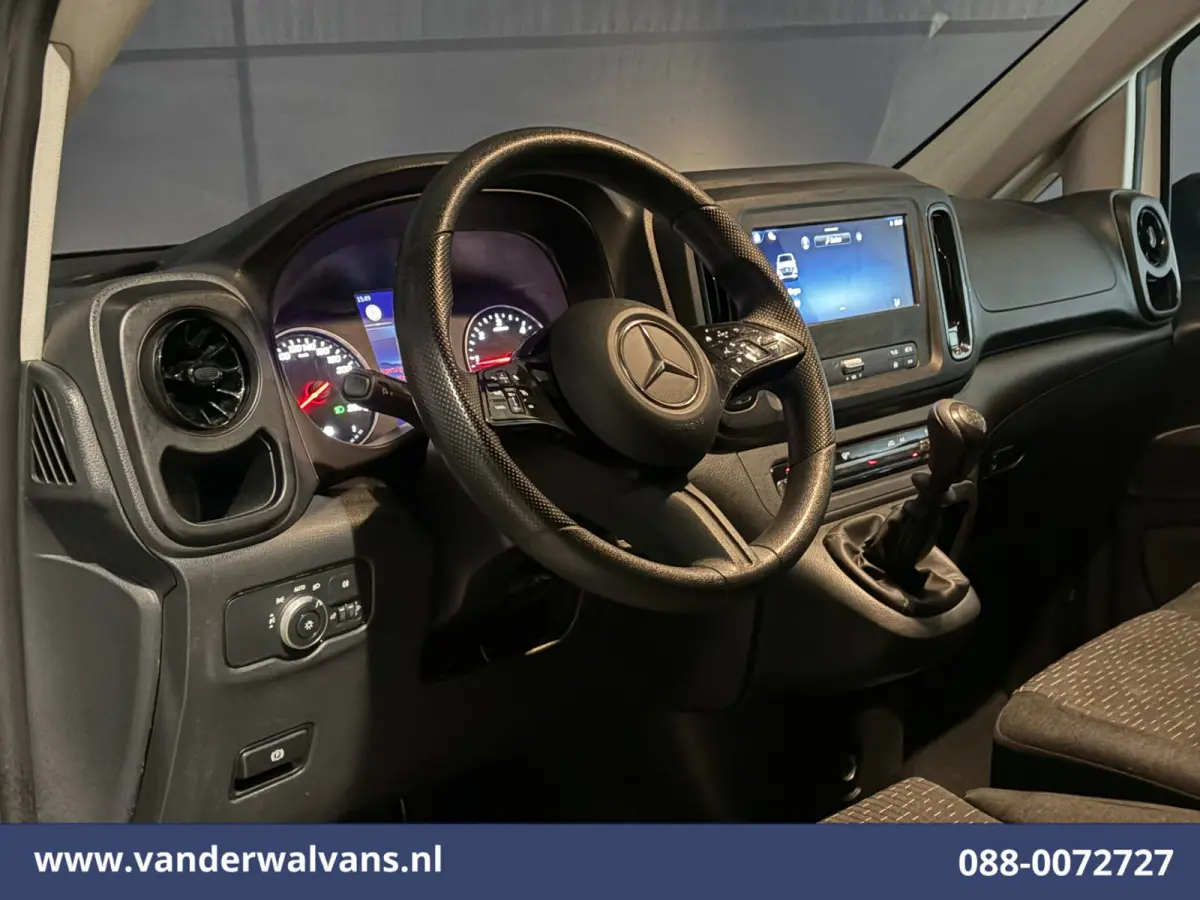 116 CDI 164pk 2025 Model L2H1 Euro6 Airco | Navigatie | Camera | Adaptieve Cruisecontrol Stoelverwarming, Parkeersensoren, Bijrijdersbank