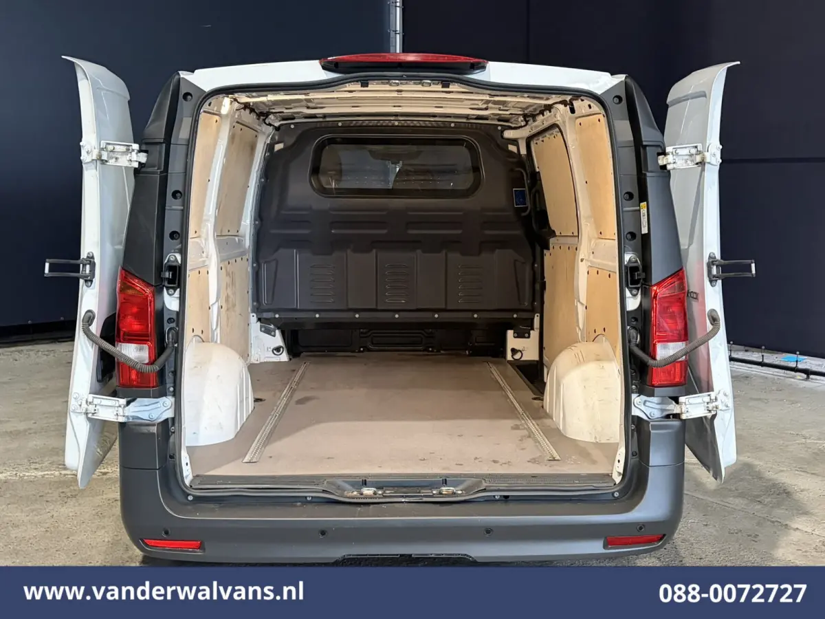 116 CDI 164pk 2025 Model L2H1 Euro6 Airco | Navigatie | Camera | Adaptieve Cruisecontrol Stoelverwarming, Parkeersensoren, Bijrijdersbank