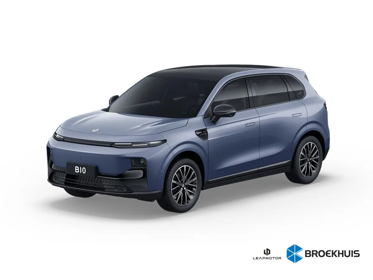Design ProMax 67.1 kWh | €1500,- korting !! | Vanaf €499,- Private Lease per maand ! | Panoramadak | Carplay | Achteruitrijcamera | 18" Lichtmetalen Velgen | Adaptieve cruise control | P