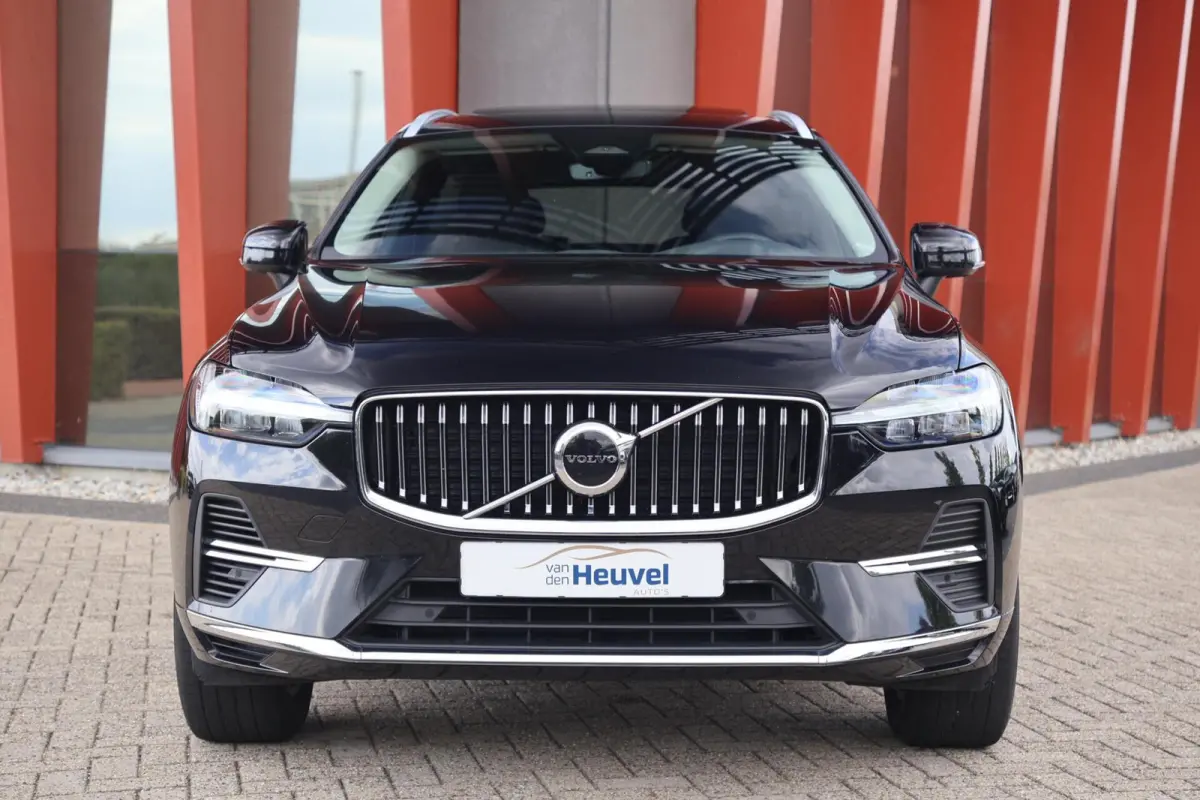 T6 Recharge AWD Inscription | Stoelverwarming | Trekhaak | Parkeercamera | Panoramadak | Pilot Assist | Leder | Keyless