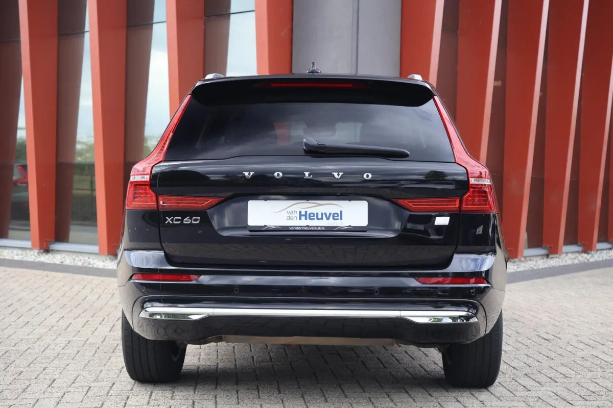 T6 Recharge AWD Inscription | Stoelverwarming | Trekhaak | Parkeercamera | Panoramadak | Pilot Assist | Leder | Keyless