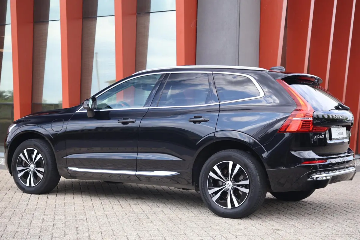 T6 Recharge AWD Inscription | Stoelverwarming | Trekhaak | Parkeercamera | Panoramadak | Pilot Assist | Leder | Keyless
