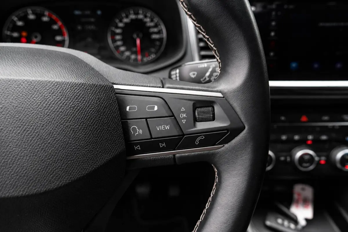 1.0 TSI Style | Navi | Carplay | Cruise | Led