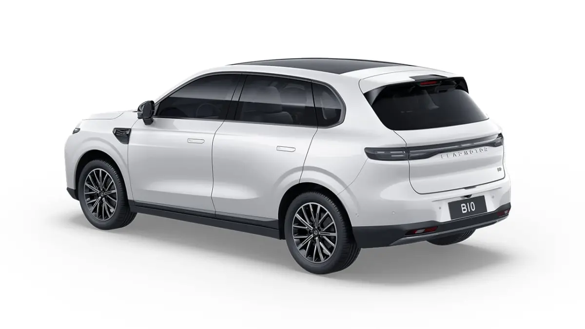 Design ProMax 67.1 kWh | €1500,- korting !! | Vanaf €499,- Private Lease per maand ! | Panoramadak | Carplay | Achteruitrijcamera | 18" Lichtmetalen Velgen | Adaptieve cruise control | P