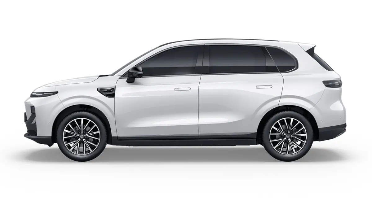 Design ProMax 67.1 kWh | €1500,- korting !! | Vanaf €499,- Private Lease per maand ! | Panoramadak | Carplay | Achteruitrijcamera | 18" Lichtmetalen Velgen | Adaptieve cruise control | P