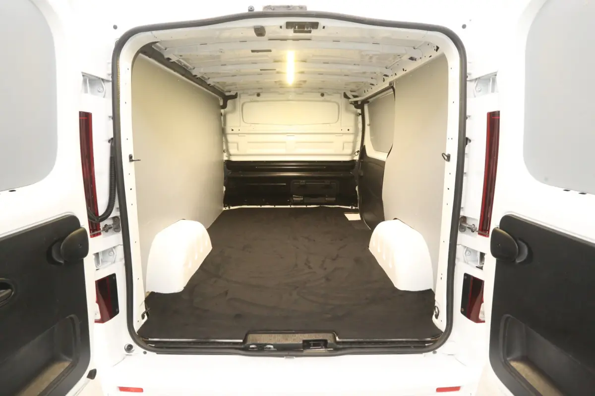 1.6 CDTI L1H1 | Airco | Cruise | 3 Zits | Trekhaak | Parkeersens.