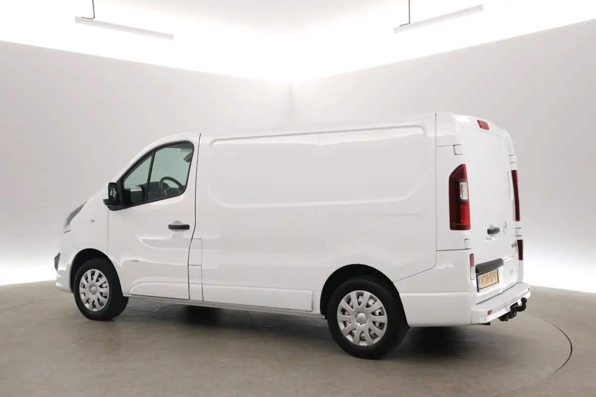 1.6 CDTI L1H1 | Airco | Cruise | 3 Zits | Trekhaak | Parkeersens.