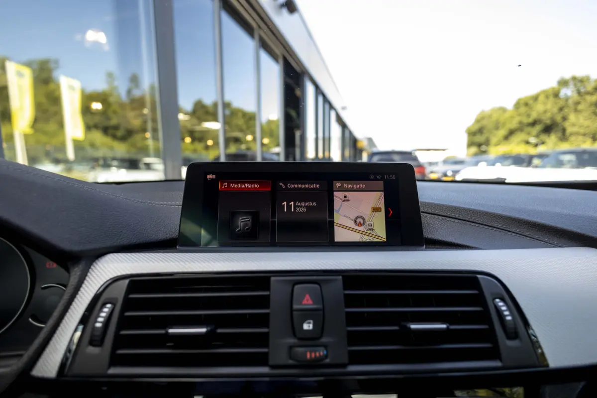 440i High Executive | Head Up Display | Apple Carplay