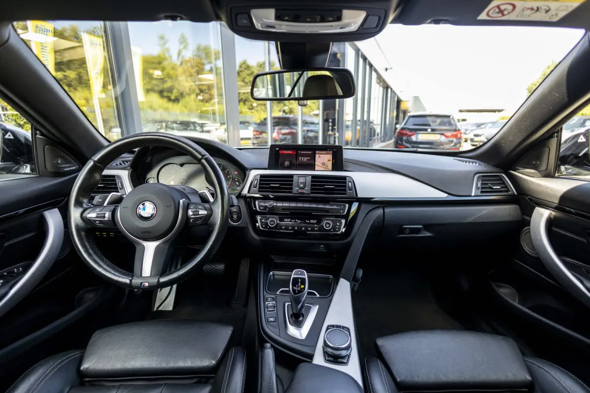 440i High Executive | Head Up Display | Apple Carplay
