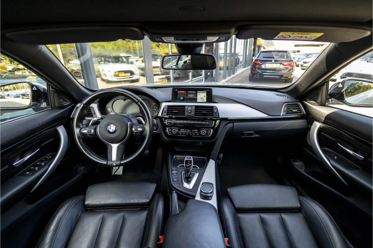 440i High Executive | Head Up Display | Apple Carplay