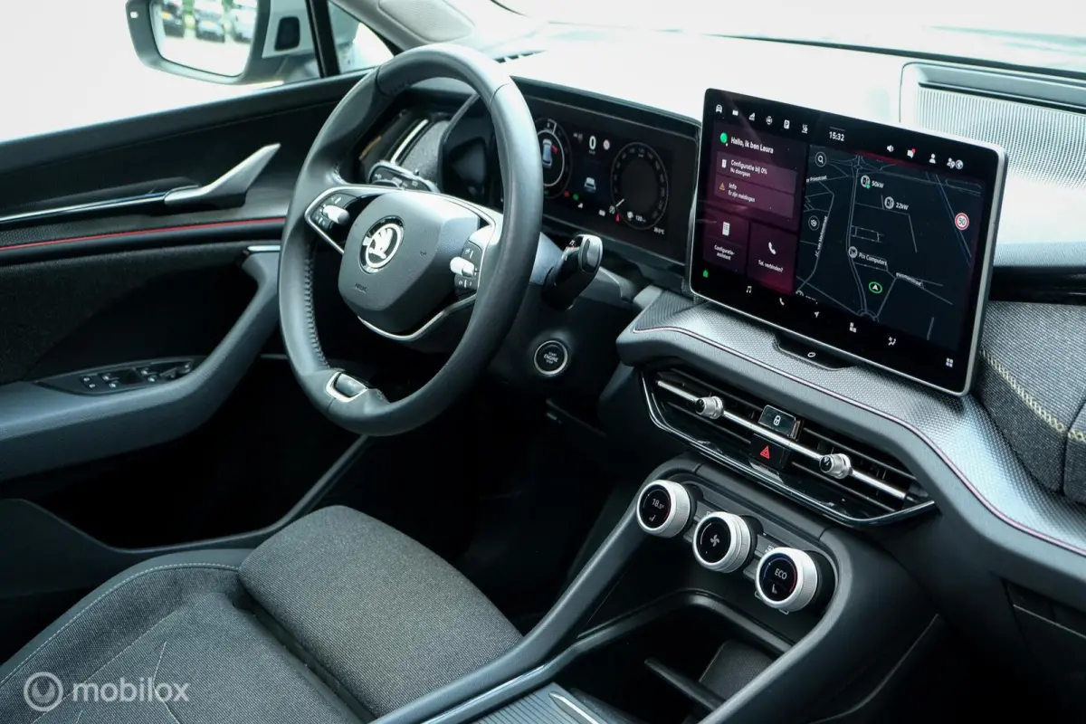 1.5 TSI PHEV Business Edition | Pano | Elec trekhaak | DAB+ | Camera | Chrystal Lightning | Memory | ACC | Sfeerverlichting | Stoelverwarming