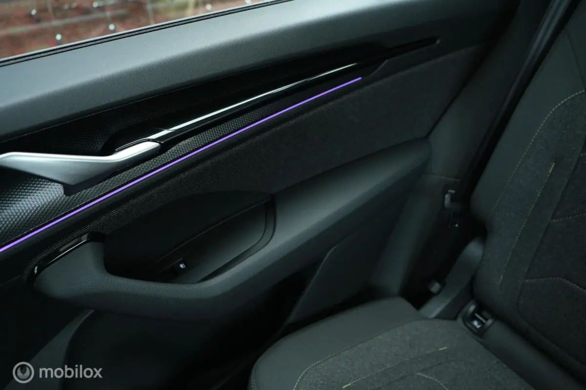 1.5 TSI PHEV Business Edition | Pano | Elec trekhaak | DAB+ | Camera | Chrystal Lightning | Memory | ACC | Sfeerverlichting | Stoelverwarming