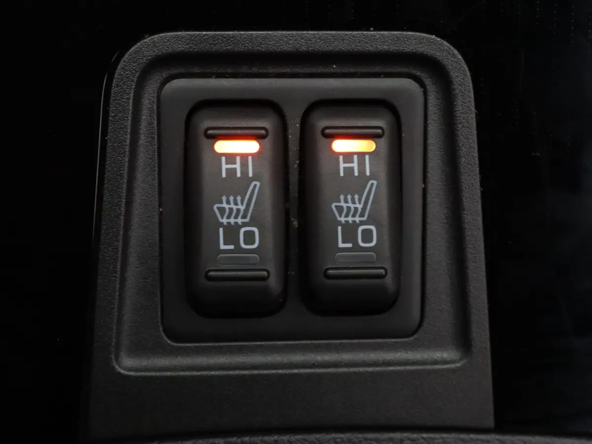 225pk PHEV Instyle Apple Carplay/Android Auto | Climate