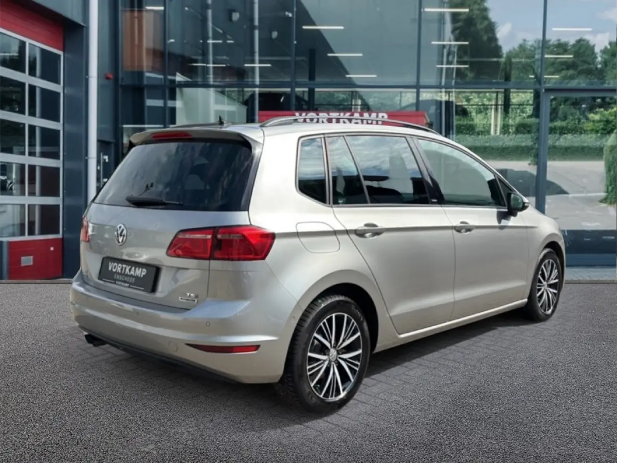 1.4 TSI DSG HIGHLINE PDC/ACC/CLIMA/STOELVERW/NAVI