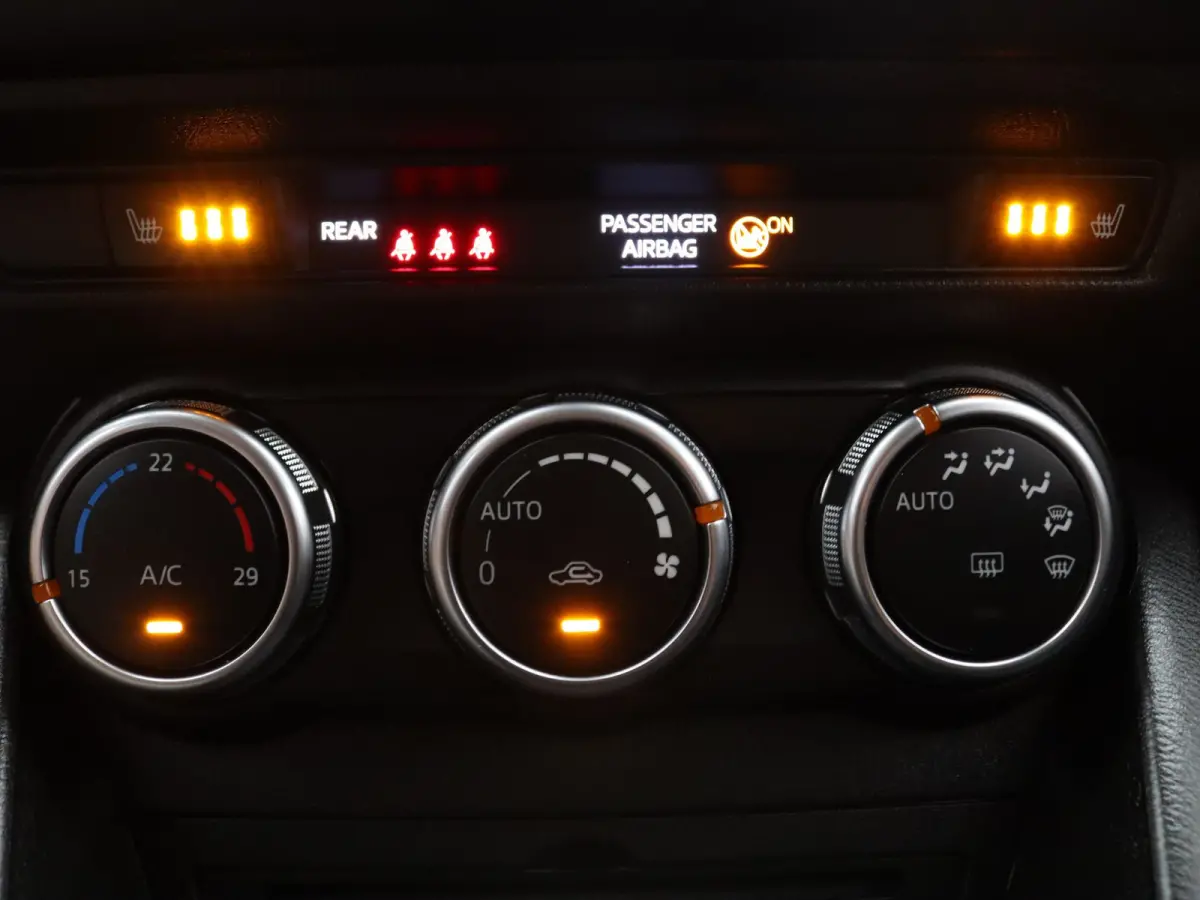 120pk SkyActiv-G 120 Sport Selected Airco | Cruise