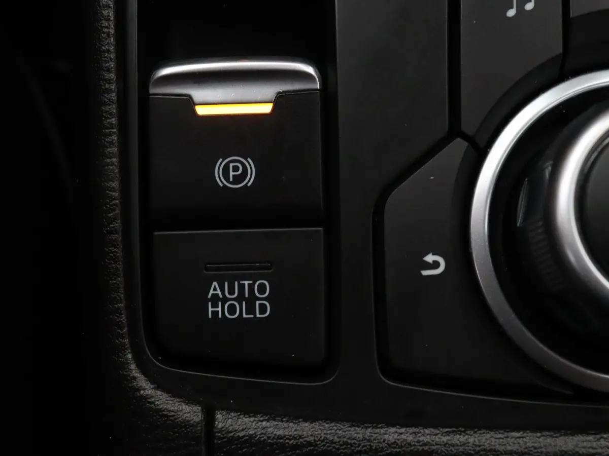 120pk SkyActiv-G 120 Sport Selected Airco | Cruise