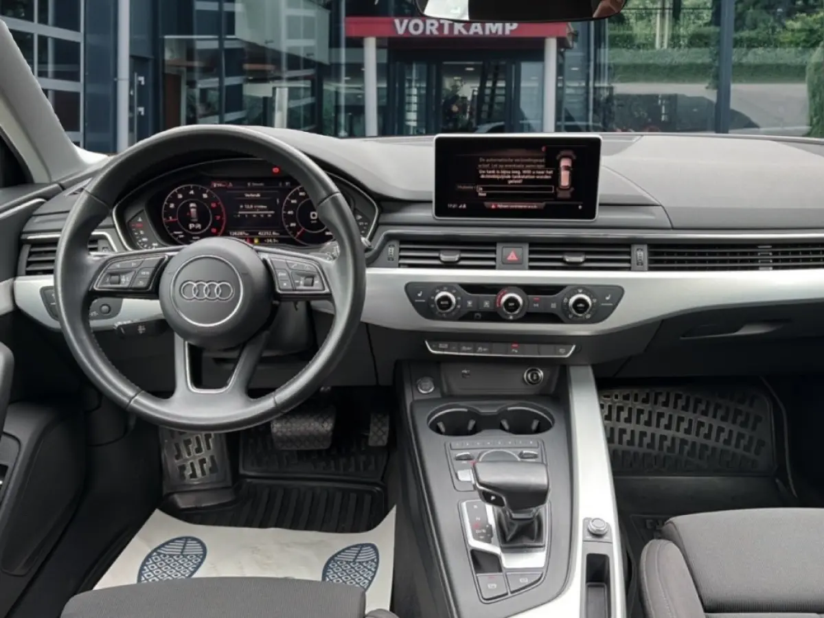 40 TFSI SPORT PDC/ELEK-KLEP/CRUISE/DIG-DASH/STOELVERW/NAVI