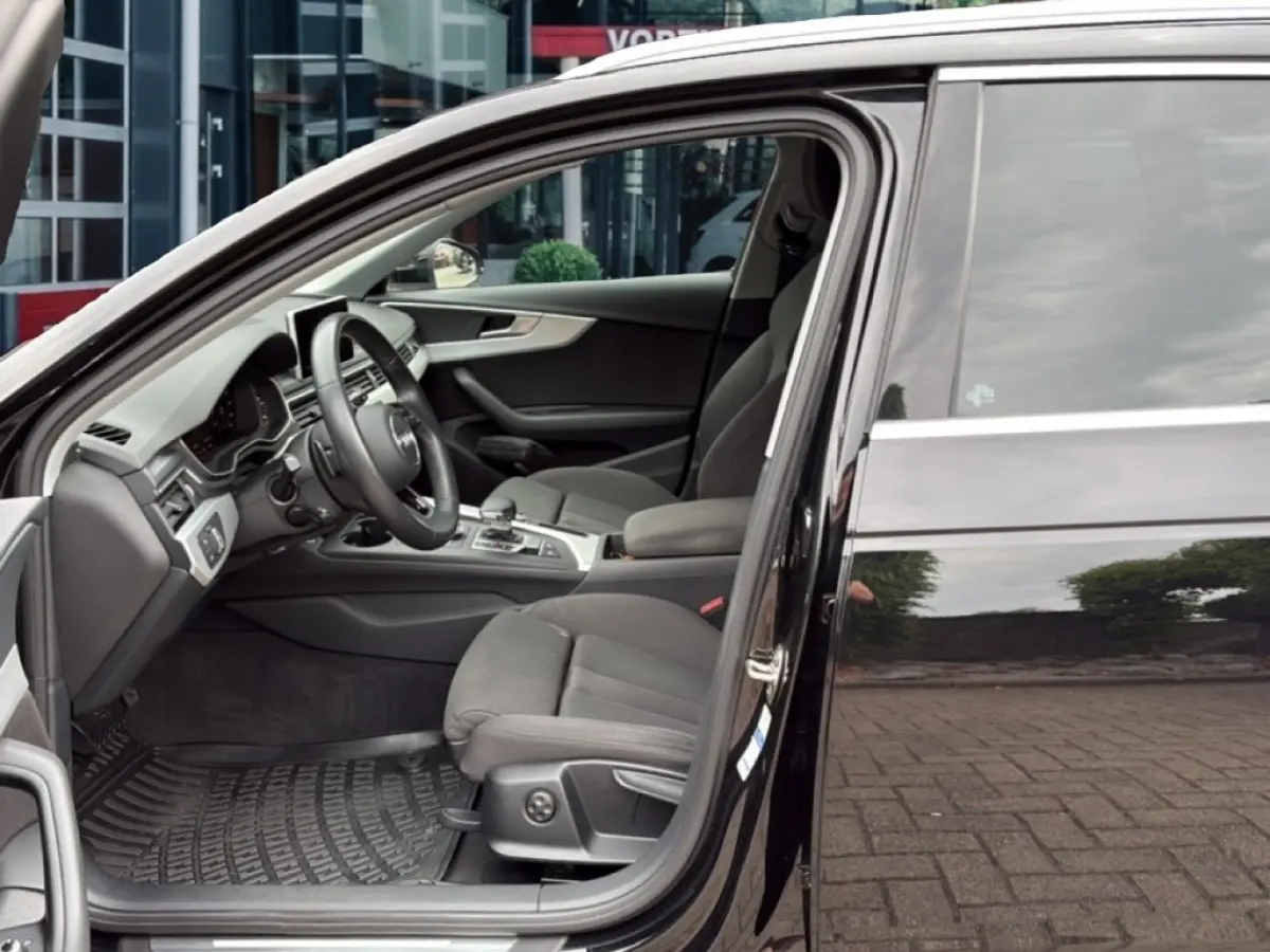 40 TFSI SPORT PDC/ELEK-KLEP/CRUISE/DIG-DASH/STOELVERW/NAVI