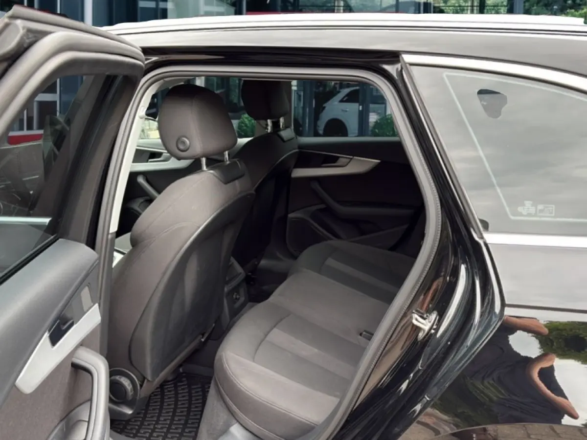 40 TFSI SPORT PDC/ELEK-KLEP/CRUISE/DIG-DASH/STOELVERW/NAVI