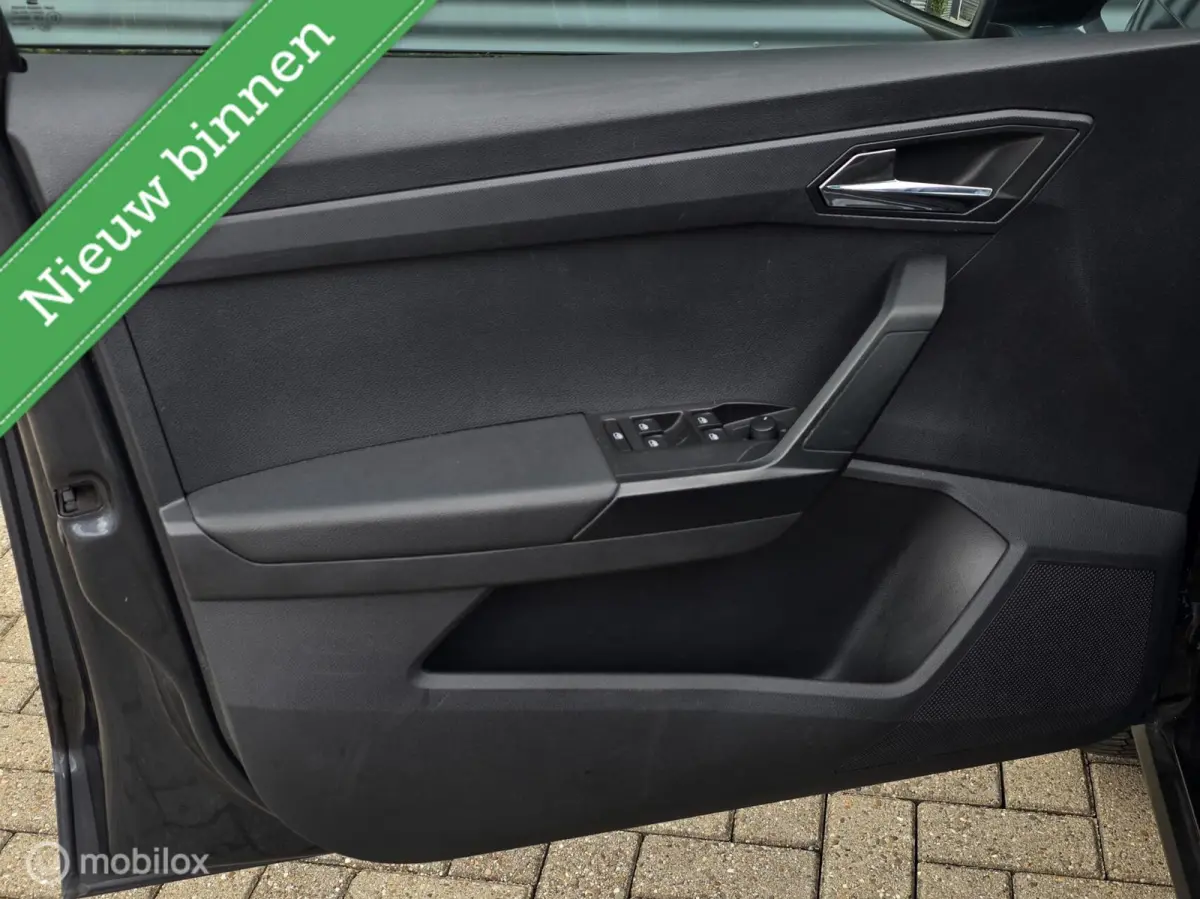 1.0 TSI Style Business Intense