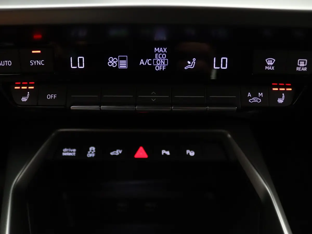204pk 40 TFSI e Advanced edition Apple Carplay/Android Auto | Climate