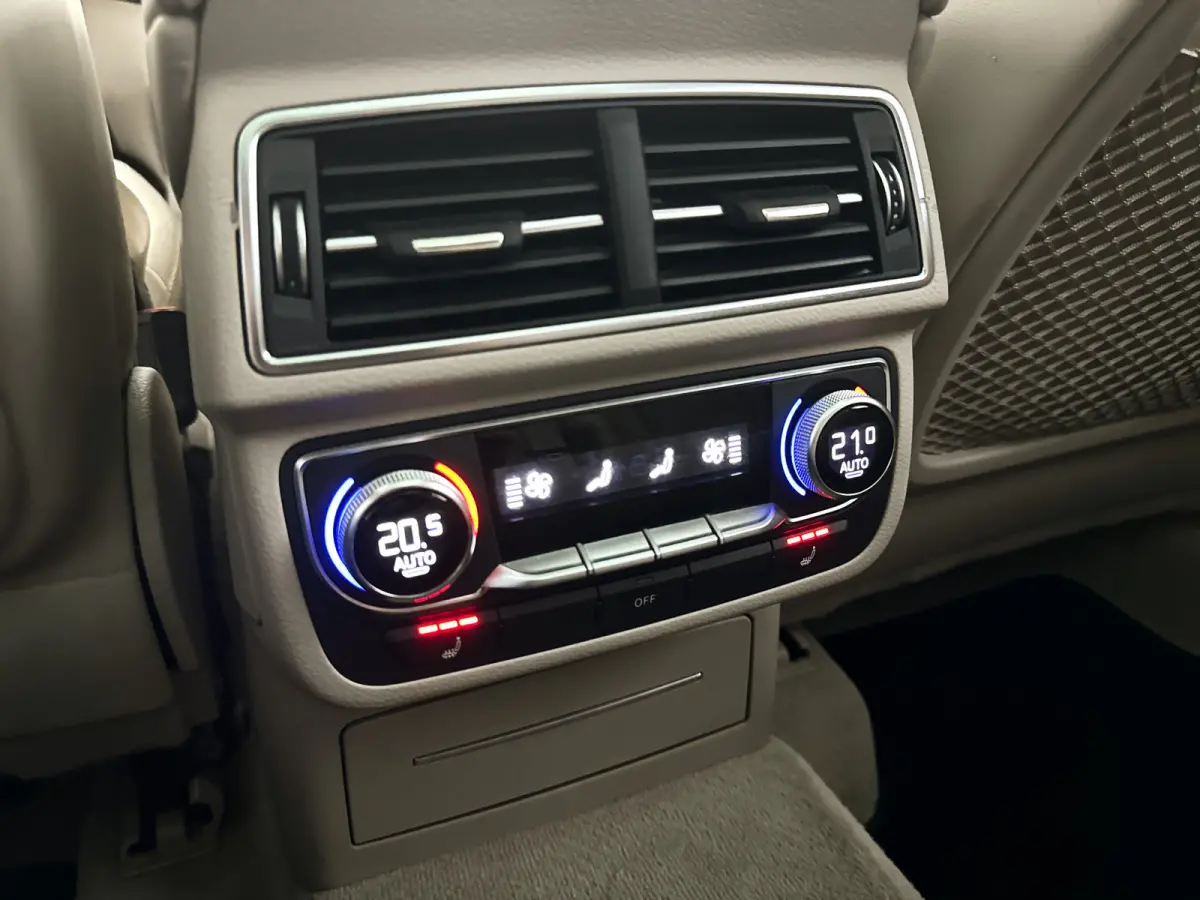 3.0 TFSI quattro Pro Line + 7p | Panoramadak | Parkeercamera | Bose audio | Stoelventilatie | Trekhaak