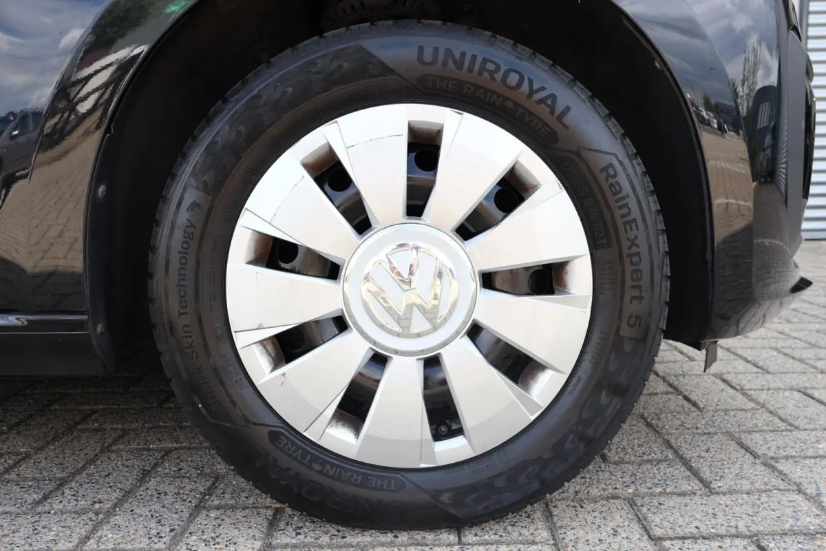 Up! 1.0 BMT move up! 2e Eigenaar | Dealer onderh | BTW | NL-Auto | Airco | Bluetooth | Multimedia | LED | Elek Ramen | Hill-Hold | Start/stop