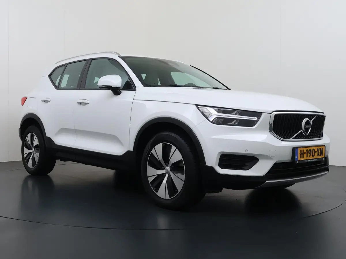 1.5 T5 Twin Engine Momentum Pro VAN:27.900,- VOOR:24.877,- UW HERFSTVOORDEEL:3.023,- | ORIGINEEL NEDERLANDSE AUTO MET NAP | PLUG-IN HYBRIDE | PILOT ASSIST | ADAPTIVE CRUISE CONTROL | ELEKTRI