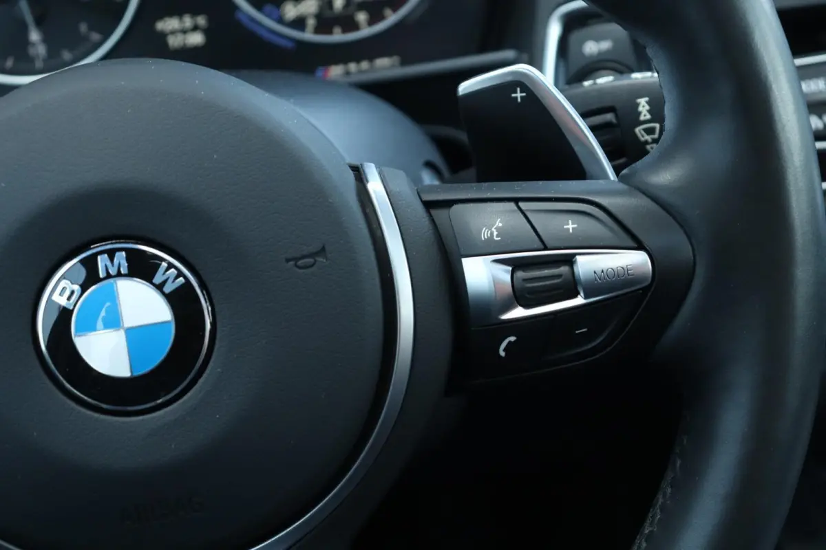 M140i LCI / VOL! / ORIGINEEL / xDrive / Camera / H&K / Pano / 18" / Navi!