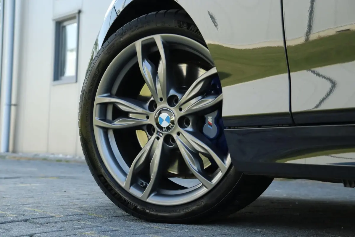 M140i LCI / VOL! / ORIGINEEL / xDrive / Camera / H&K / Pano / 18" / Navi!